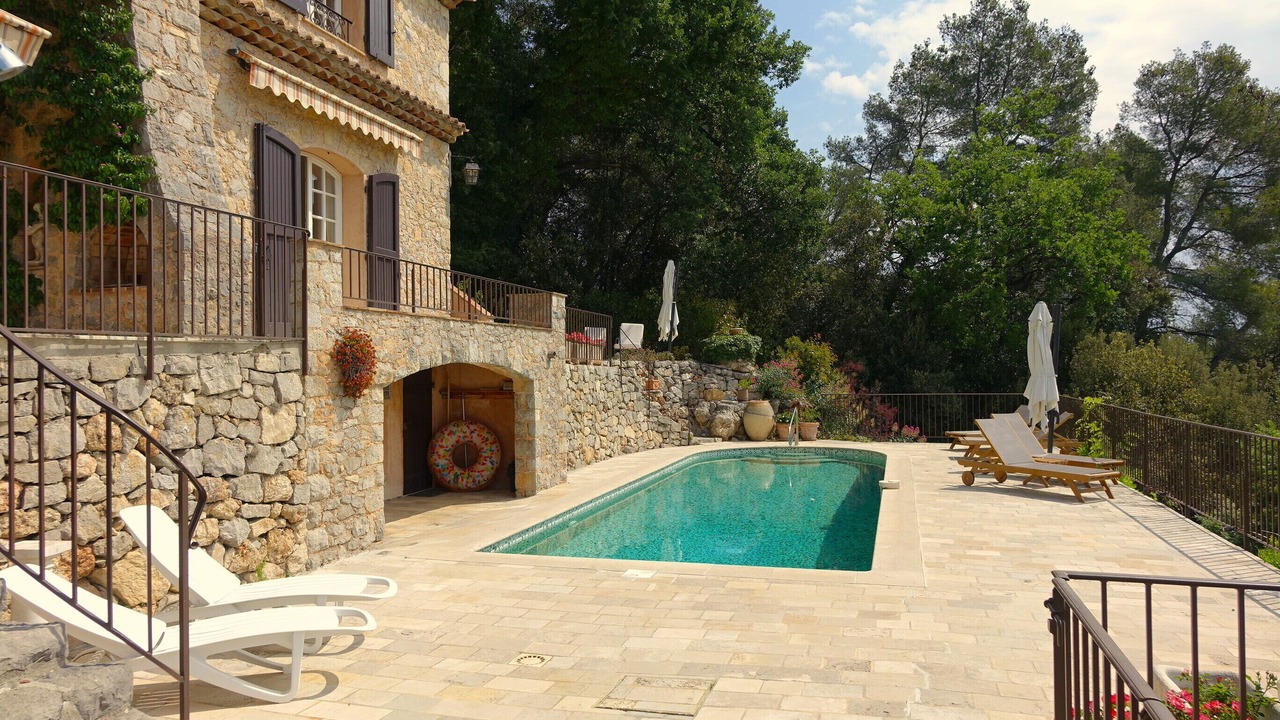 Photo of Outdoor in Saint-Cezaire-sur-Siagne