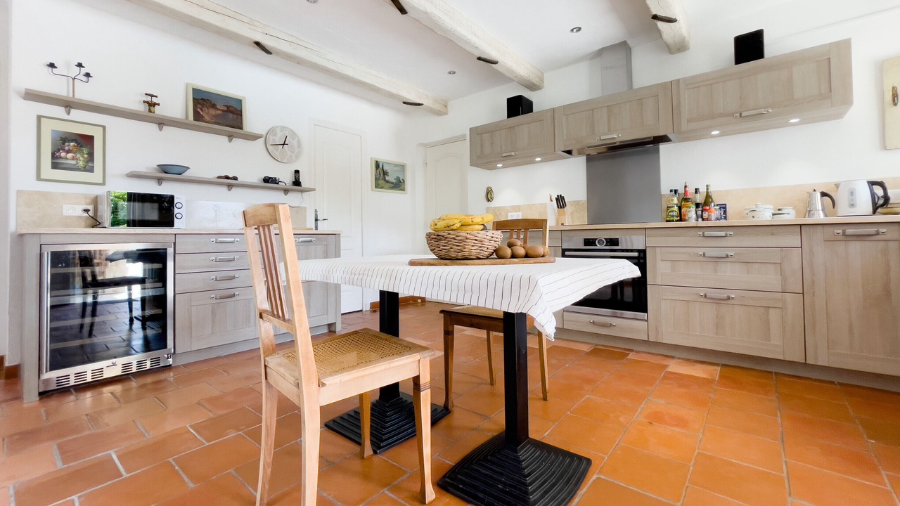 Photo of Kitchen in Saint-Cezaire-sur-Siagne