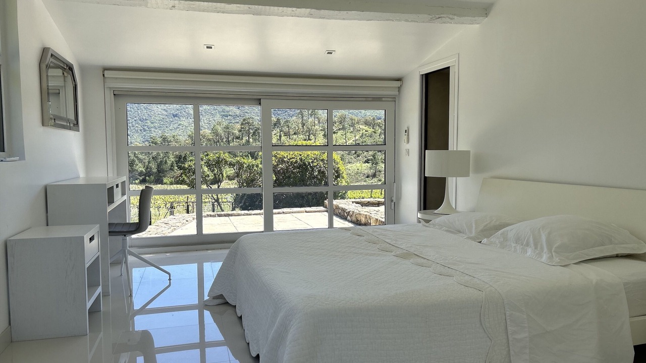 Photo of Bedroom in Bormes-Les-Mimosas