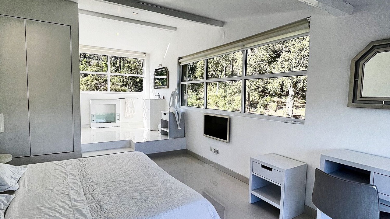 Photo of Bedroom in Bormes-Les-Mimosas