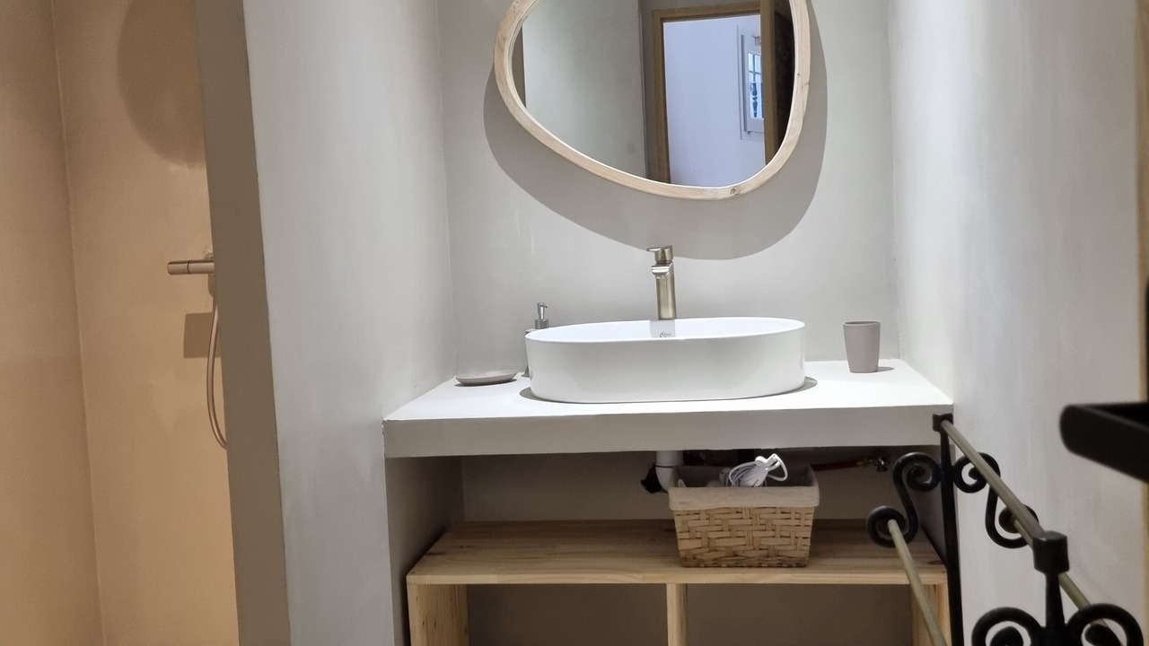 Photo of Bathroom in Saint-Etienne-du-Gres