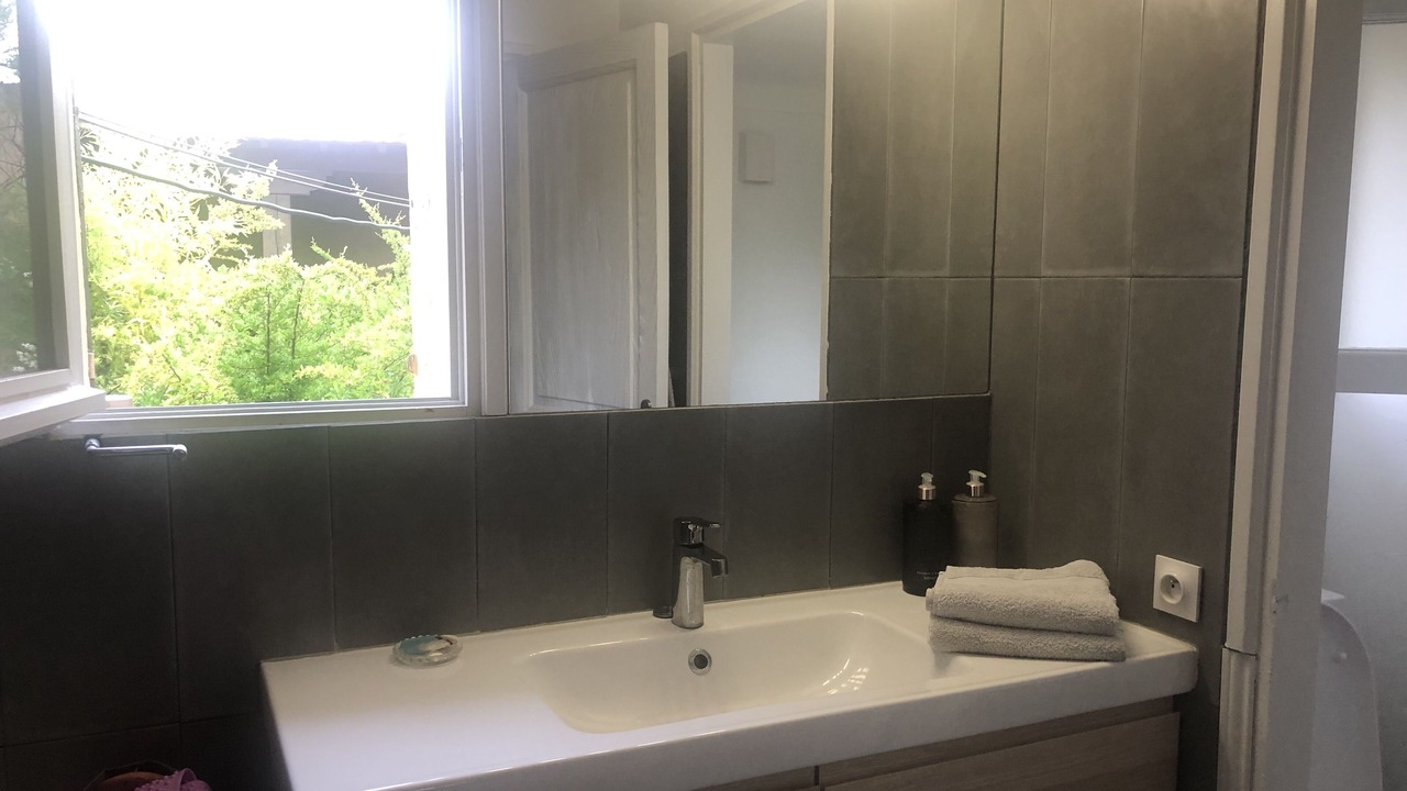 Photo of Bathroom in Rochefort-du-Gard