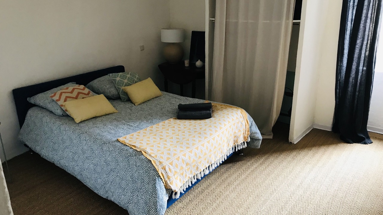 Photo of Bedroom in Saint-Martin-de-Castillon