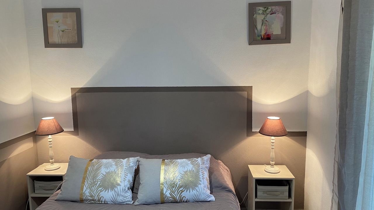 Photo of Bedroom in Velleron