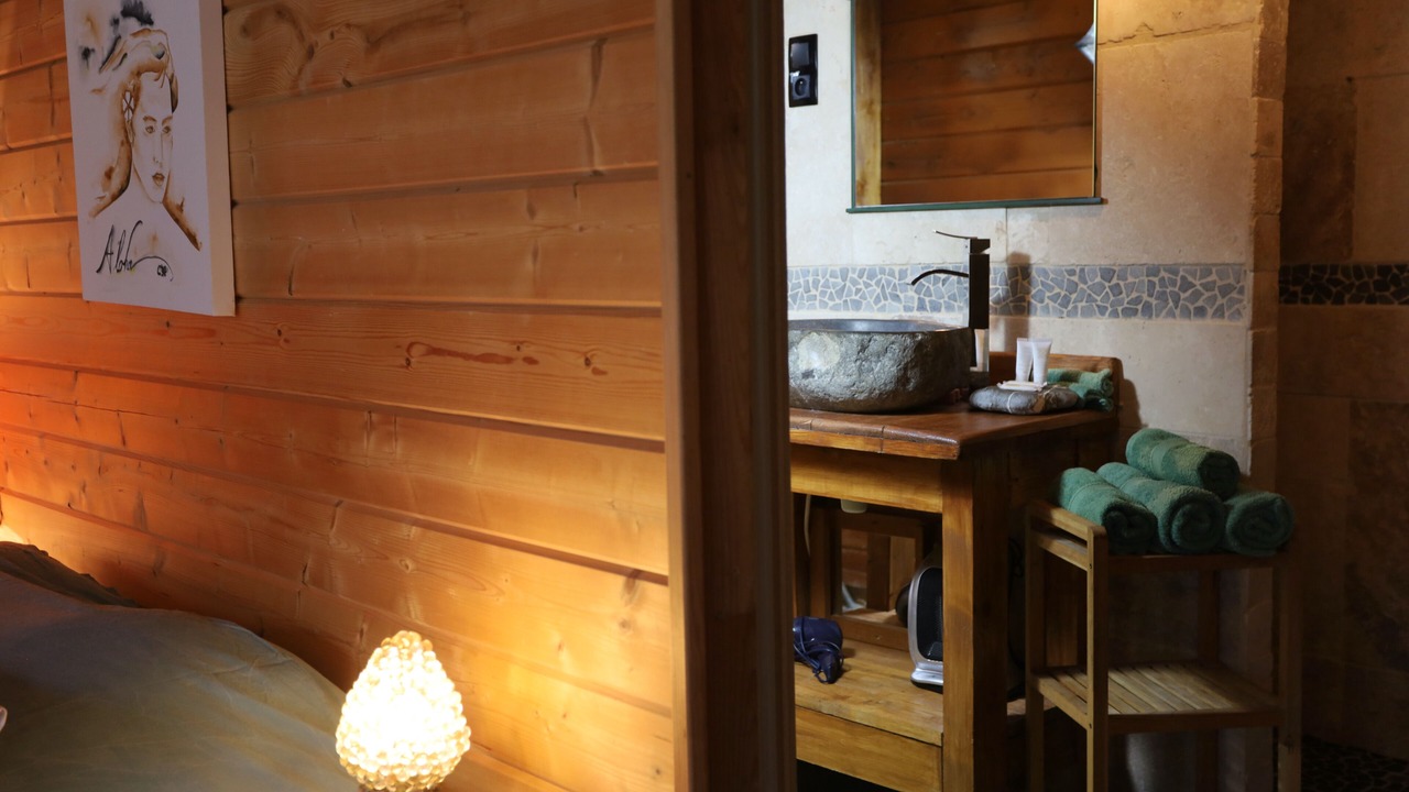 Photo of Bedroom in Mimet