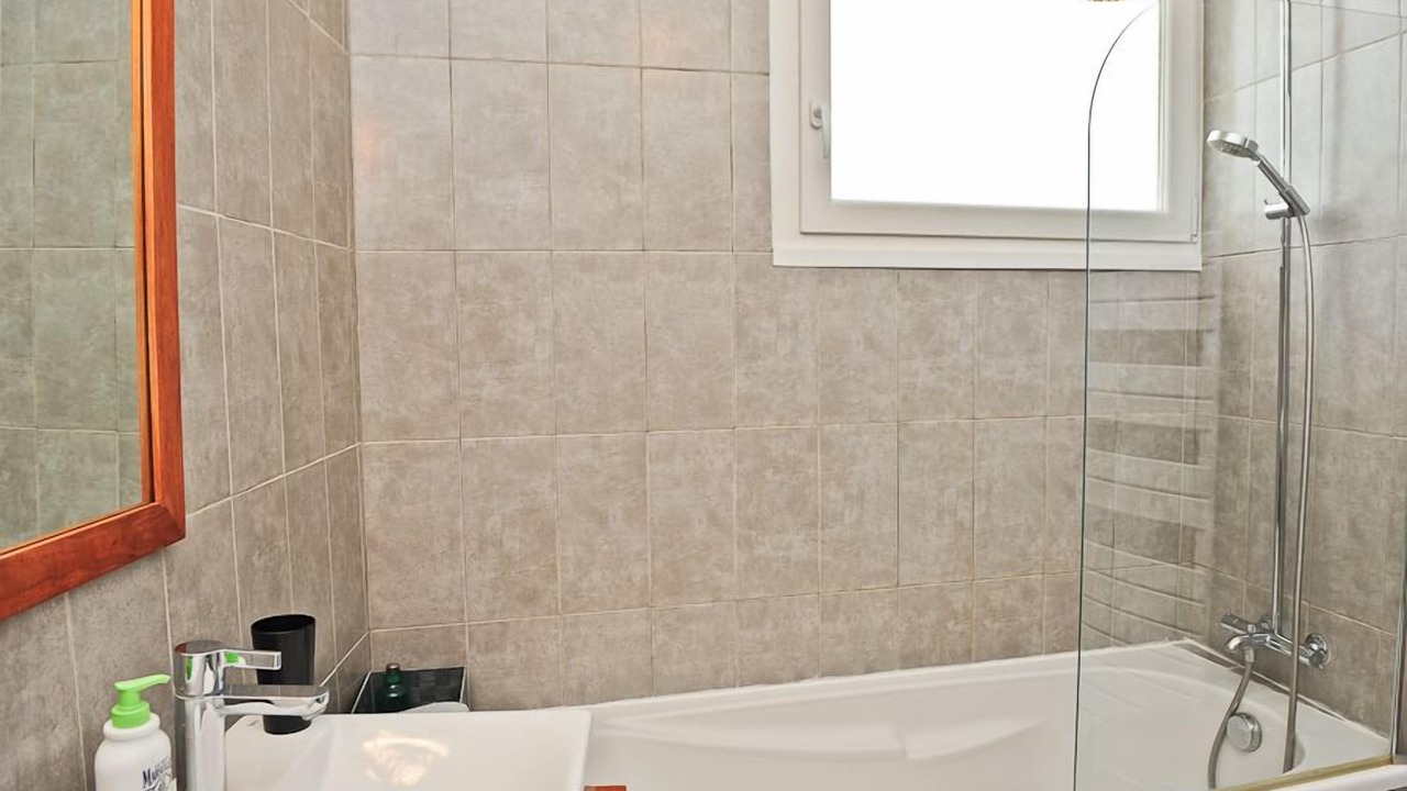 Photo of Bathroom in Avignon