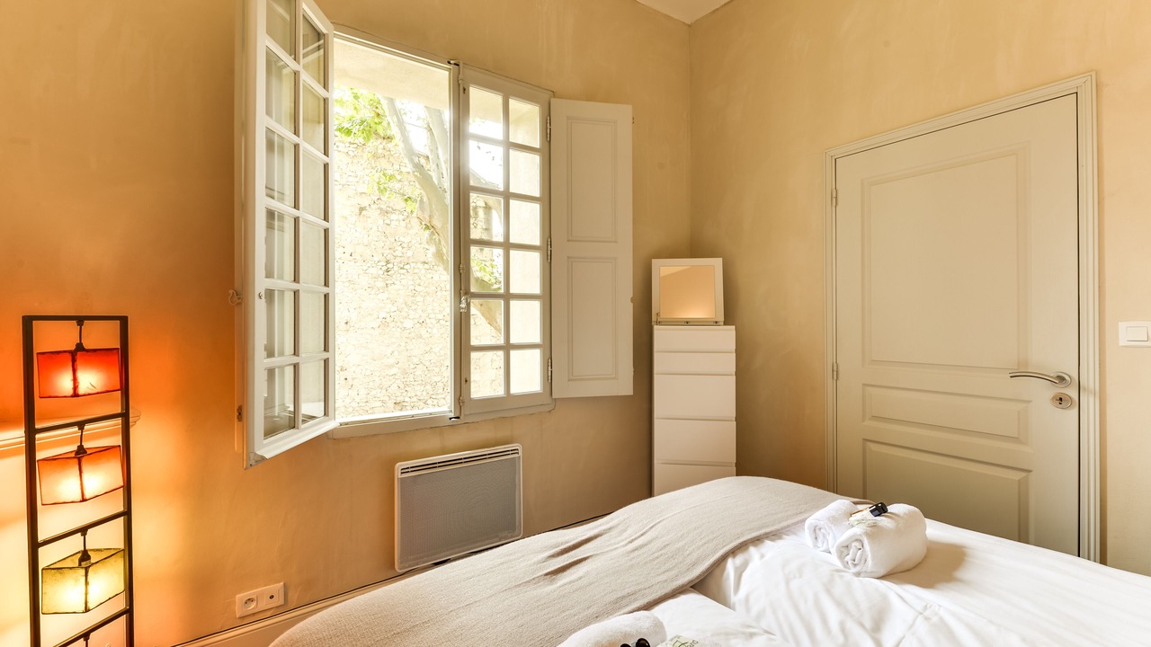 Photo of Bedroom in Noves