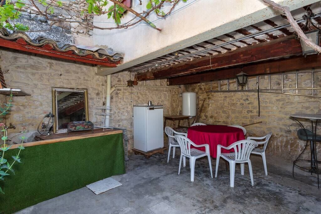 Photo of Outdoor in Fontaine-de-Vaucluse