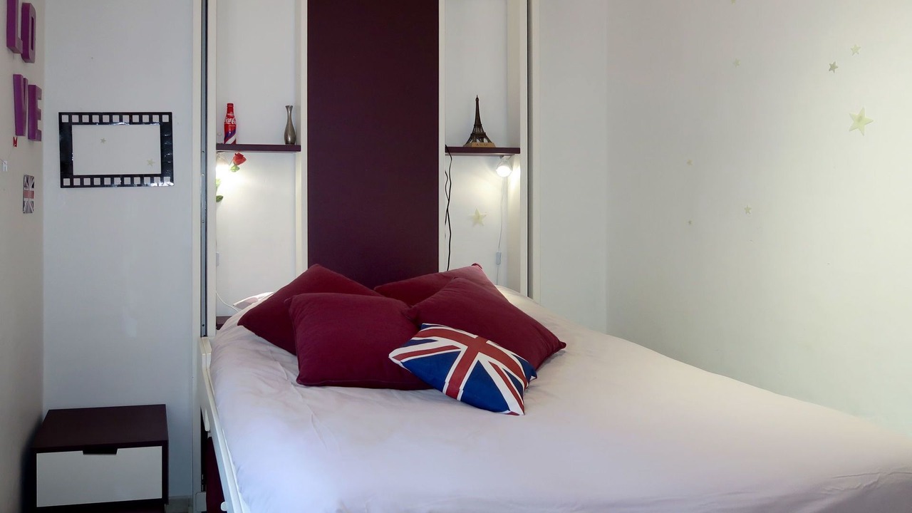 Photo of Bedroom in Villelaure