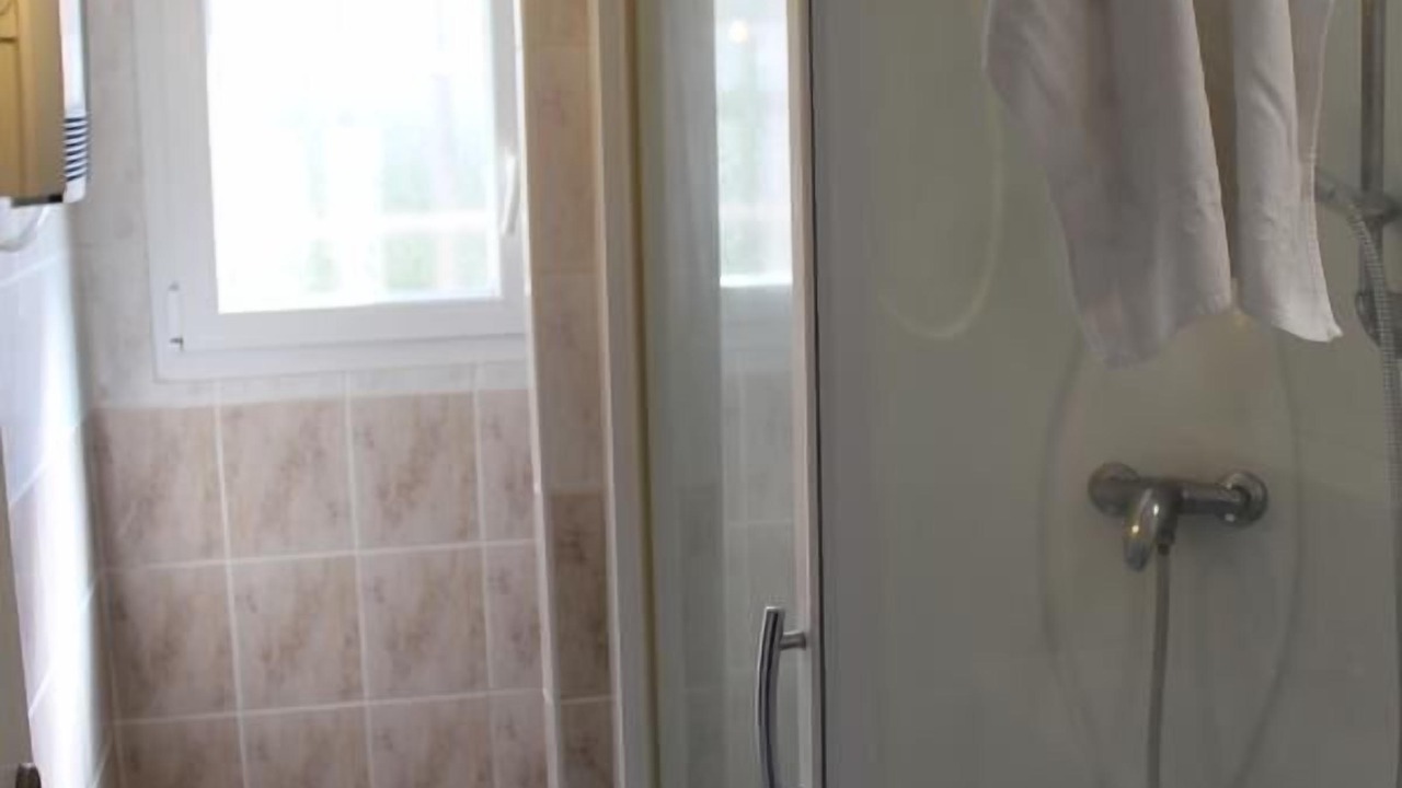 Photo of Bathroom in La Seyne-sur-Mer