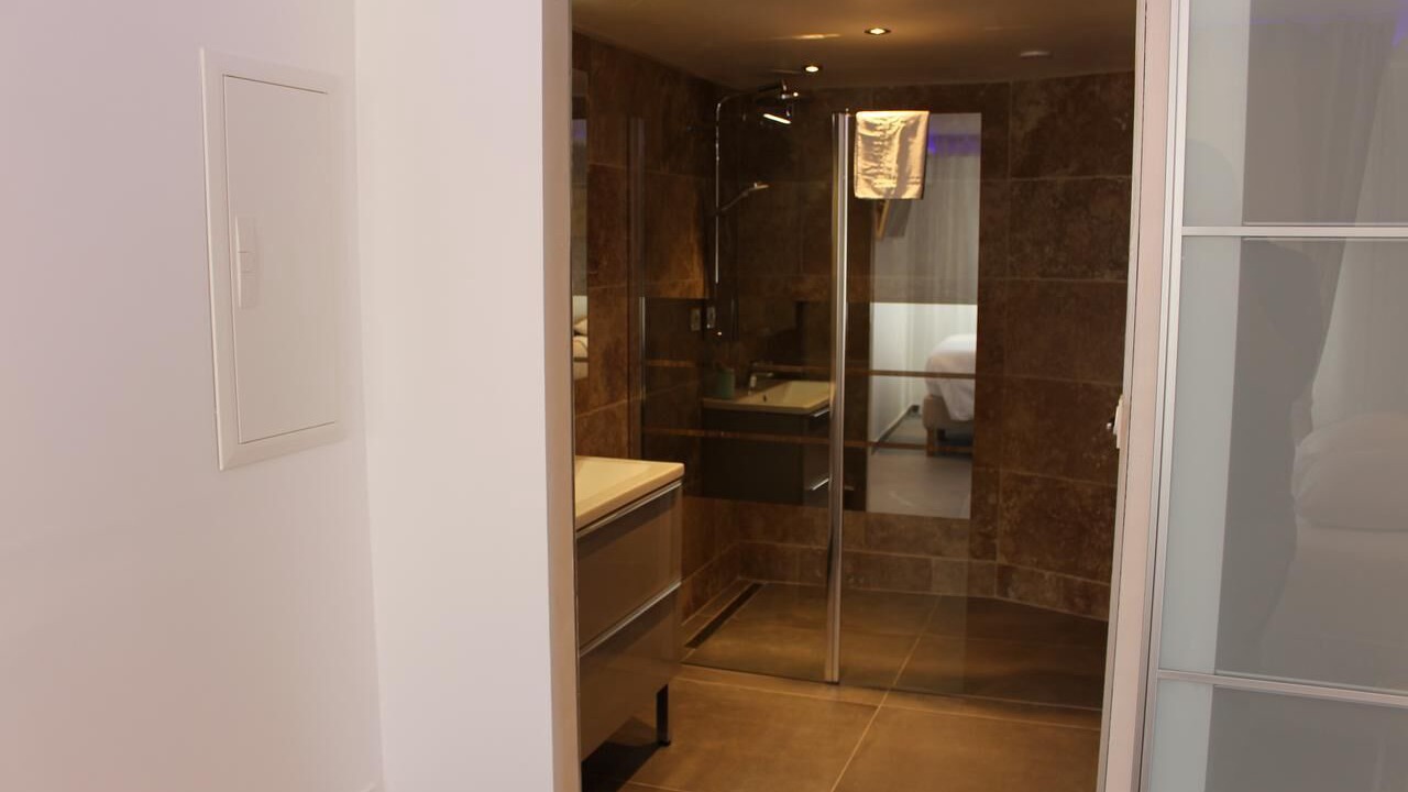 Photo of Bathroom in La Seyne-sur-Mer