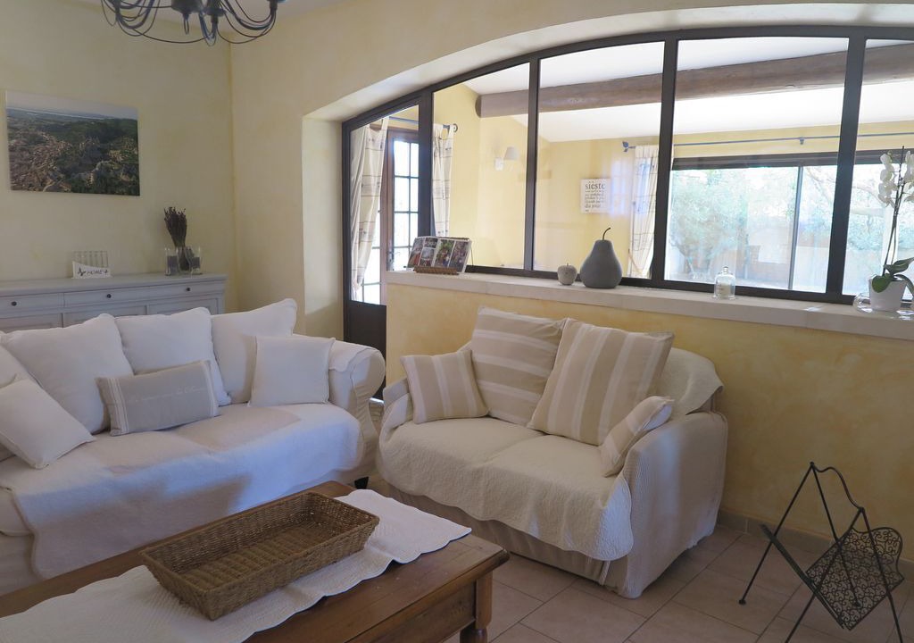 Photo of Livingroom in Boulbon