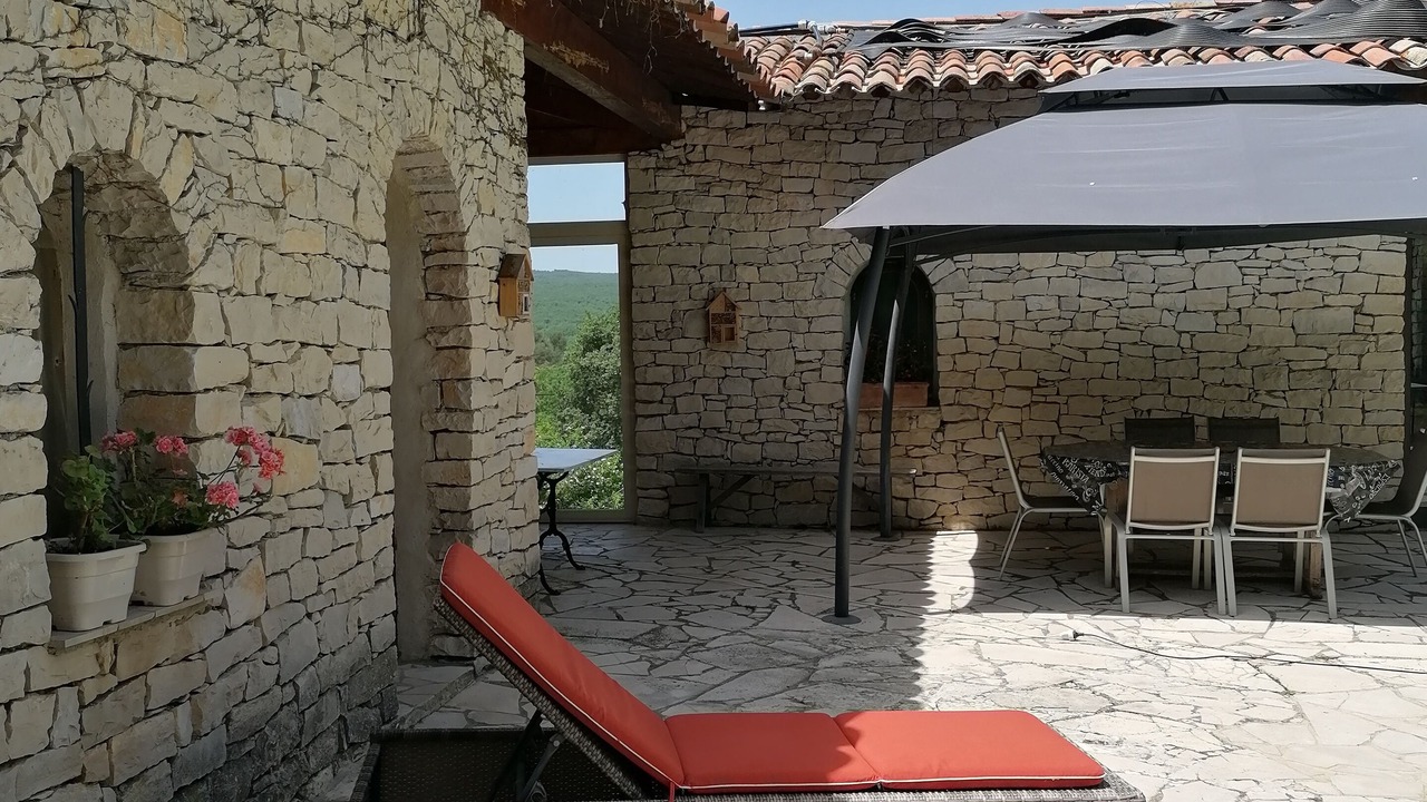 Photo of Outdoor in Saint-Michel-l'Observatoire