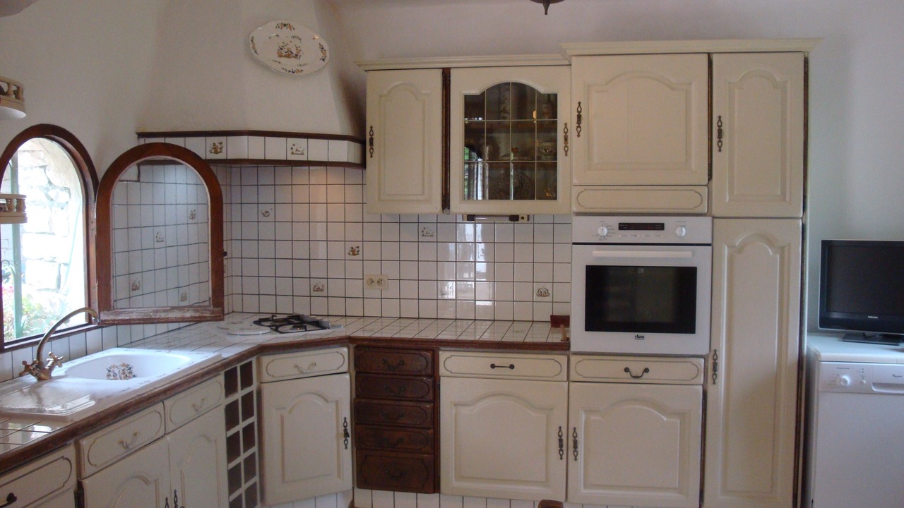 Photo of Kitchen in Saint-Michel-l'Observatoire