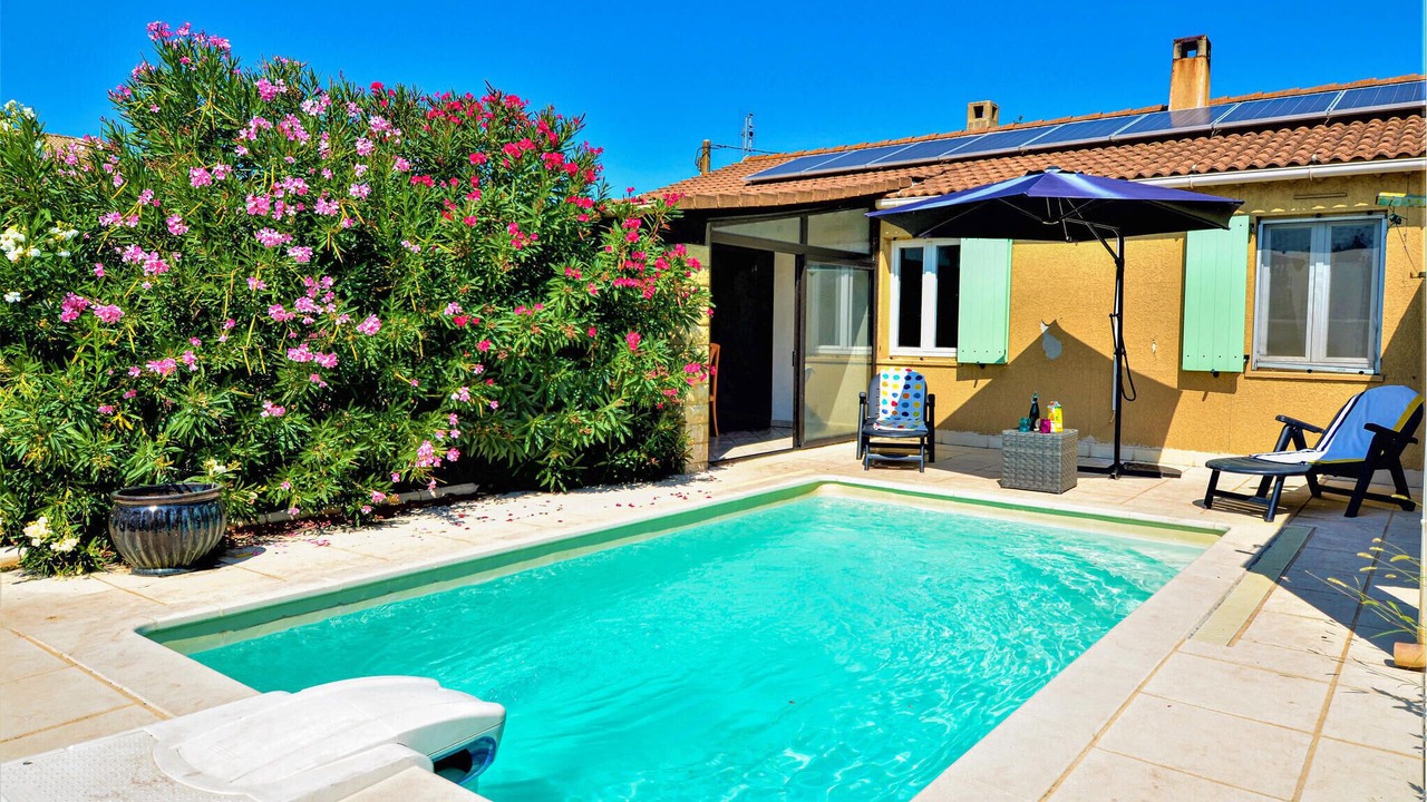 Photo of Outdoor in Orange