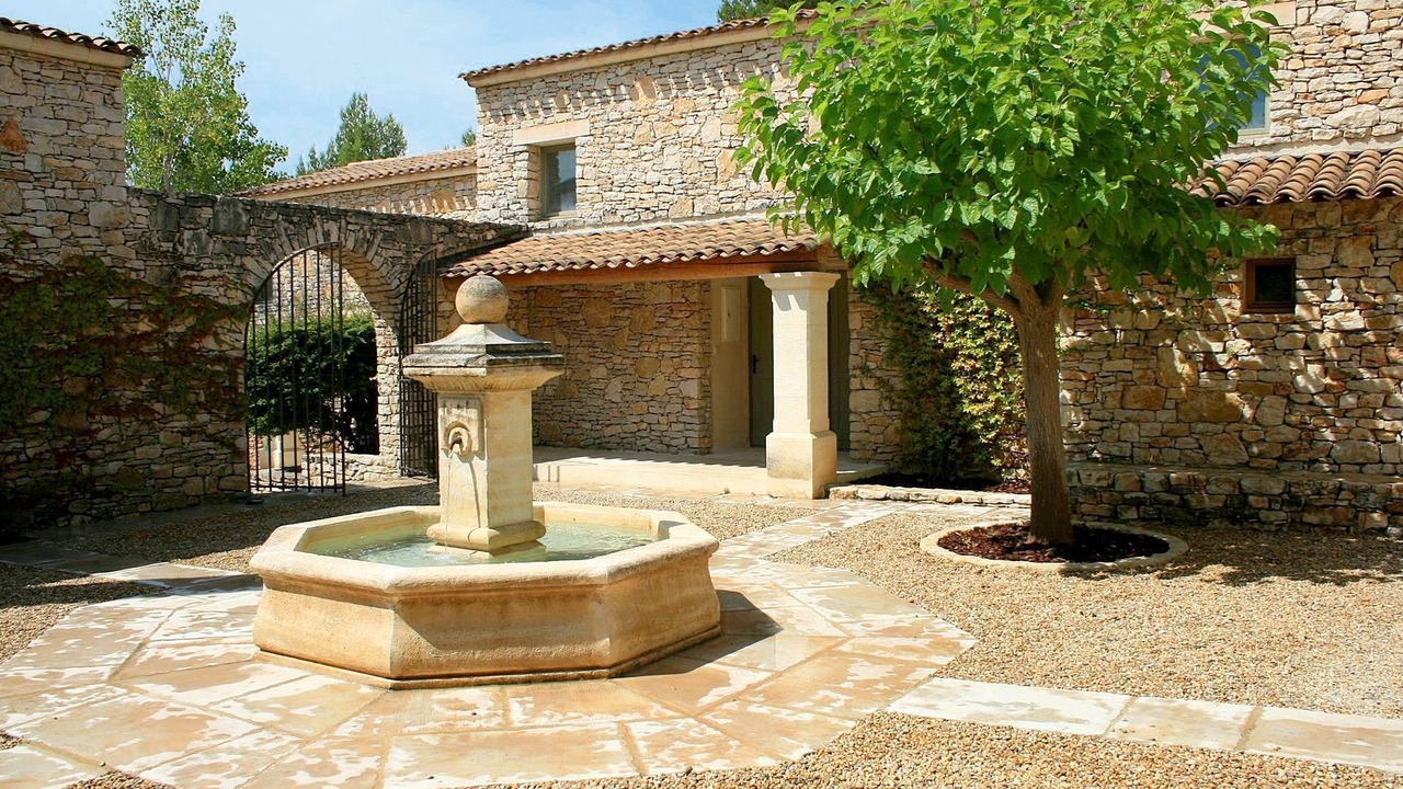 Photo of Others in Gordes