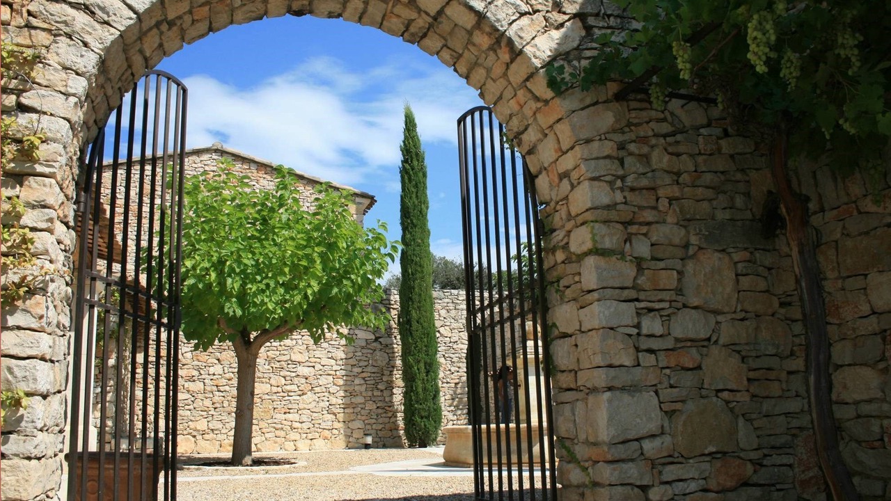 Photo of Others in Gordes