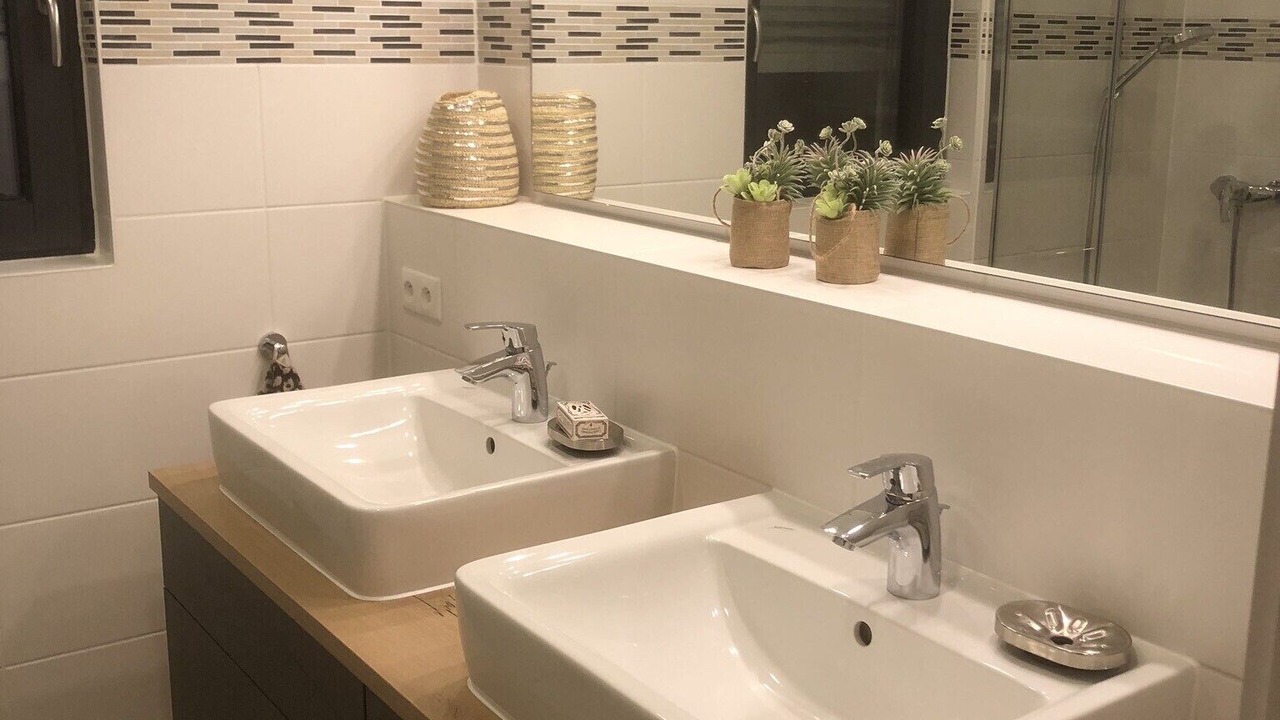 Photo of Bathroom in Bras