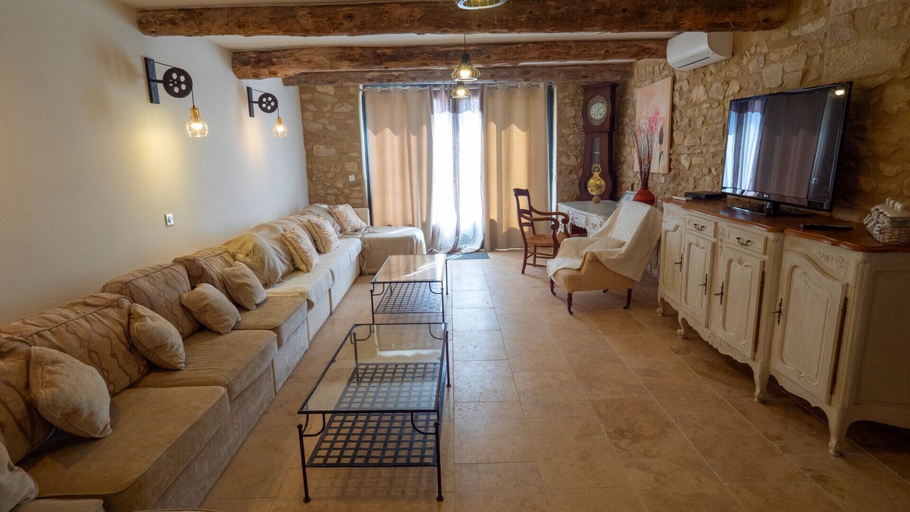 Photo of Livingroom in Saint-Laurent-des-Arbres