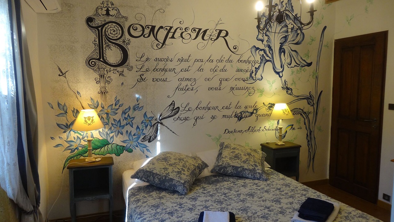 Photo of Bedroom in Saint-Laurent-des-Arbres
