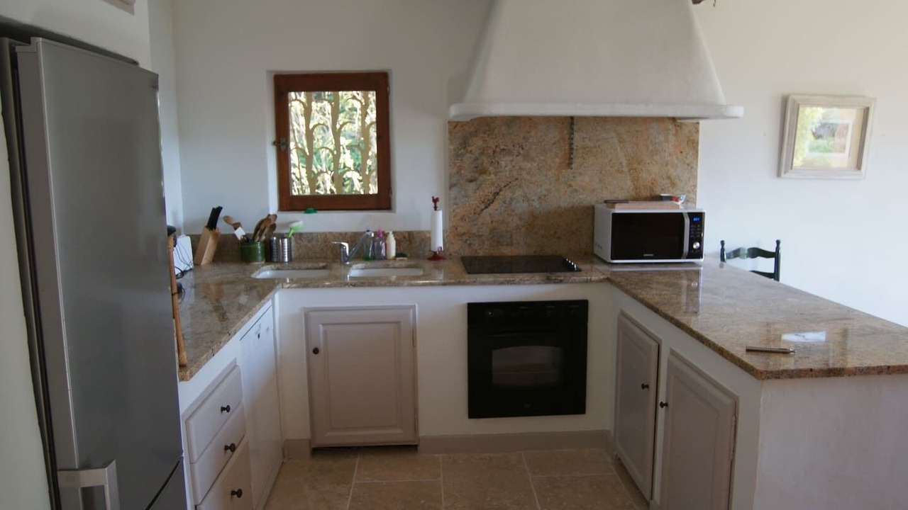 Photo of Kitchen in Lourmarin