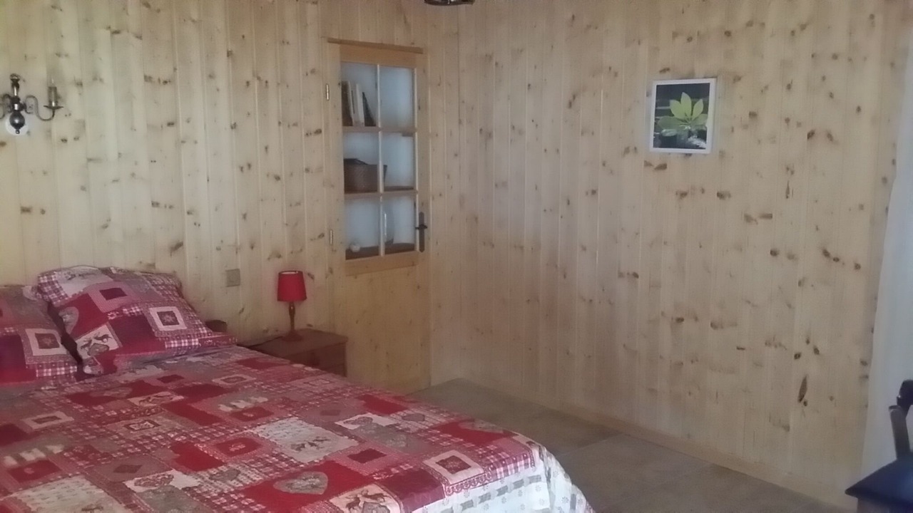 Photo of Bedroom in Allons
