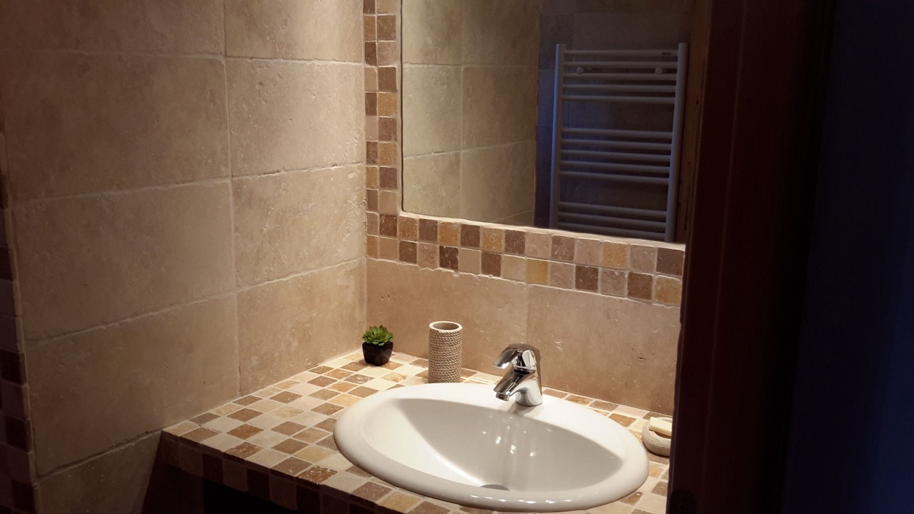 Photo of Bathroom in Allons
