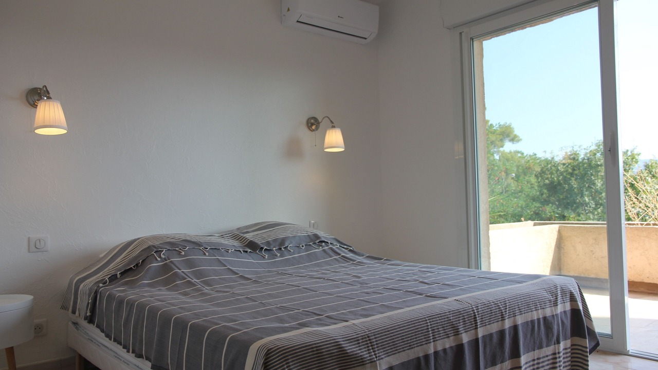 Photo of Bedroom in La Londe-les-Maures