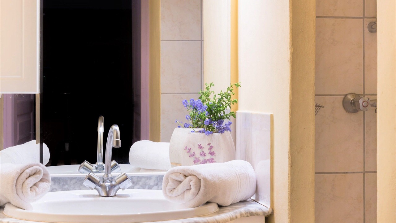 Photo of Bathroom in Figanieres