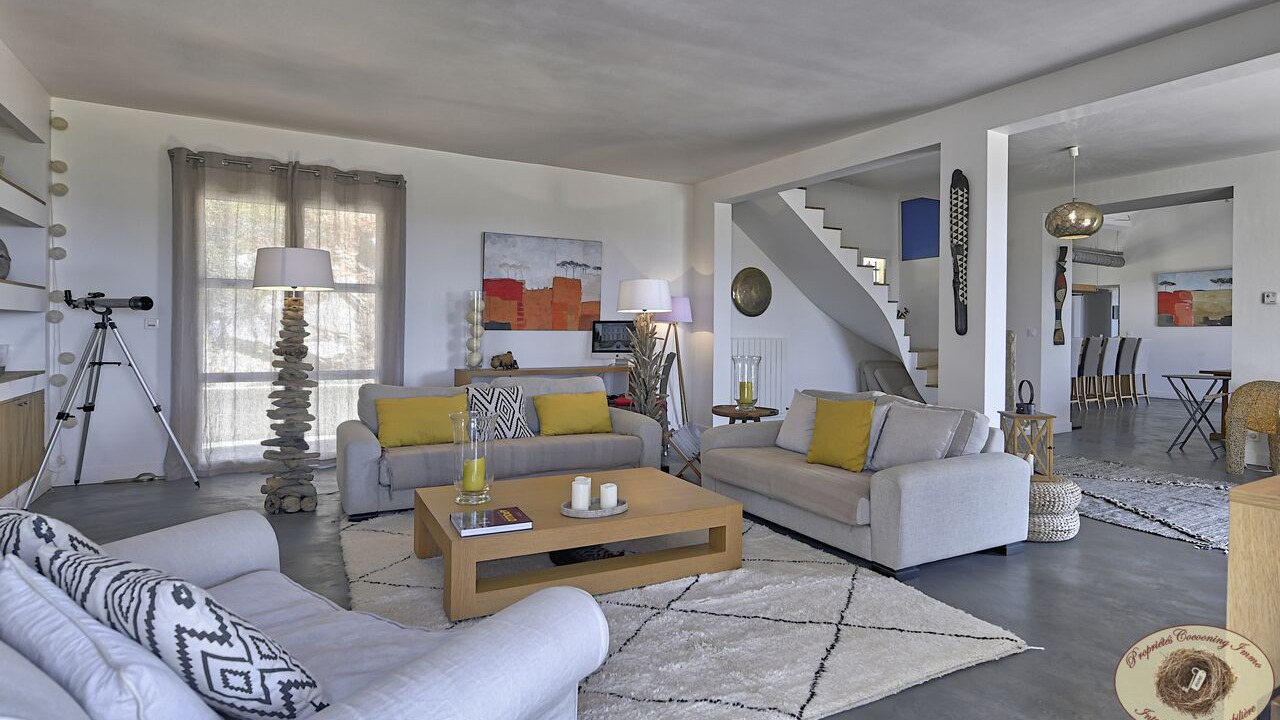 Photo of Livingroom in Ollioules