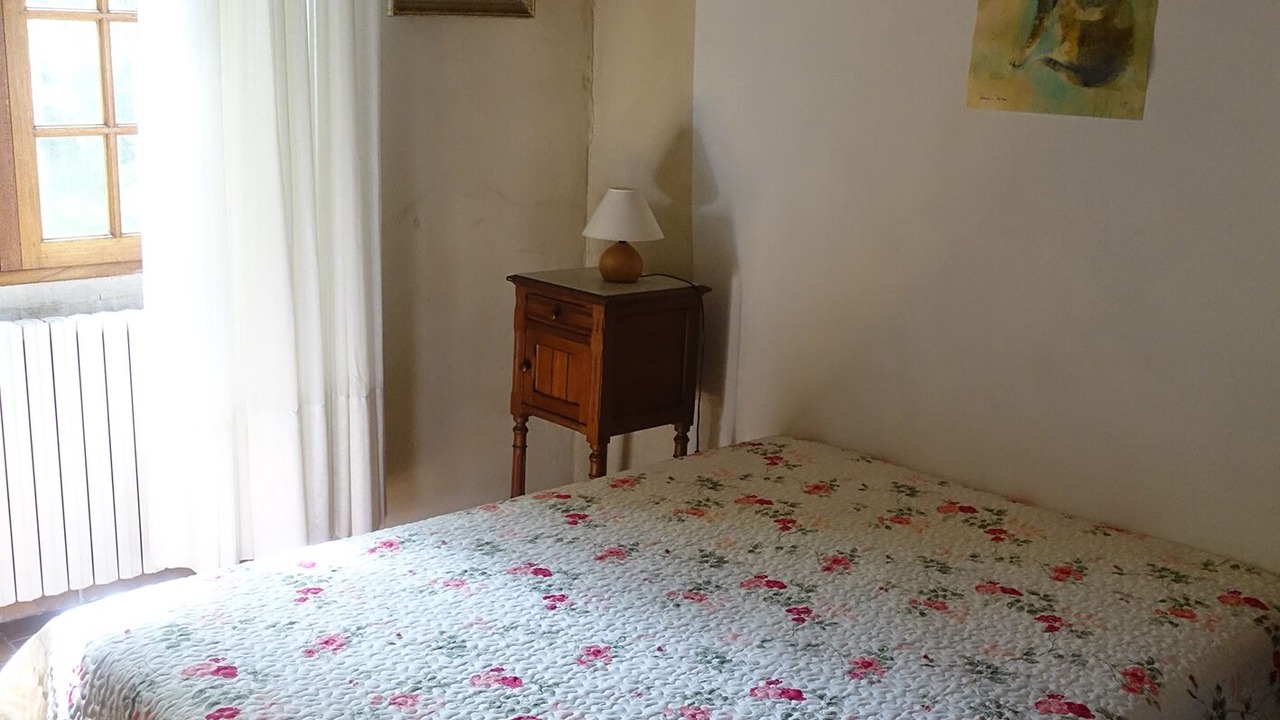 Photo of Bedroom in Simiane-la-Rotonde