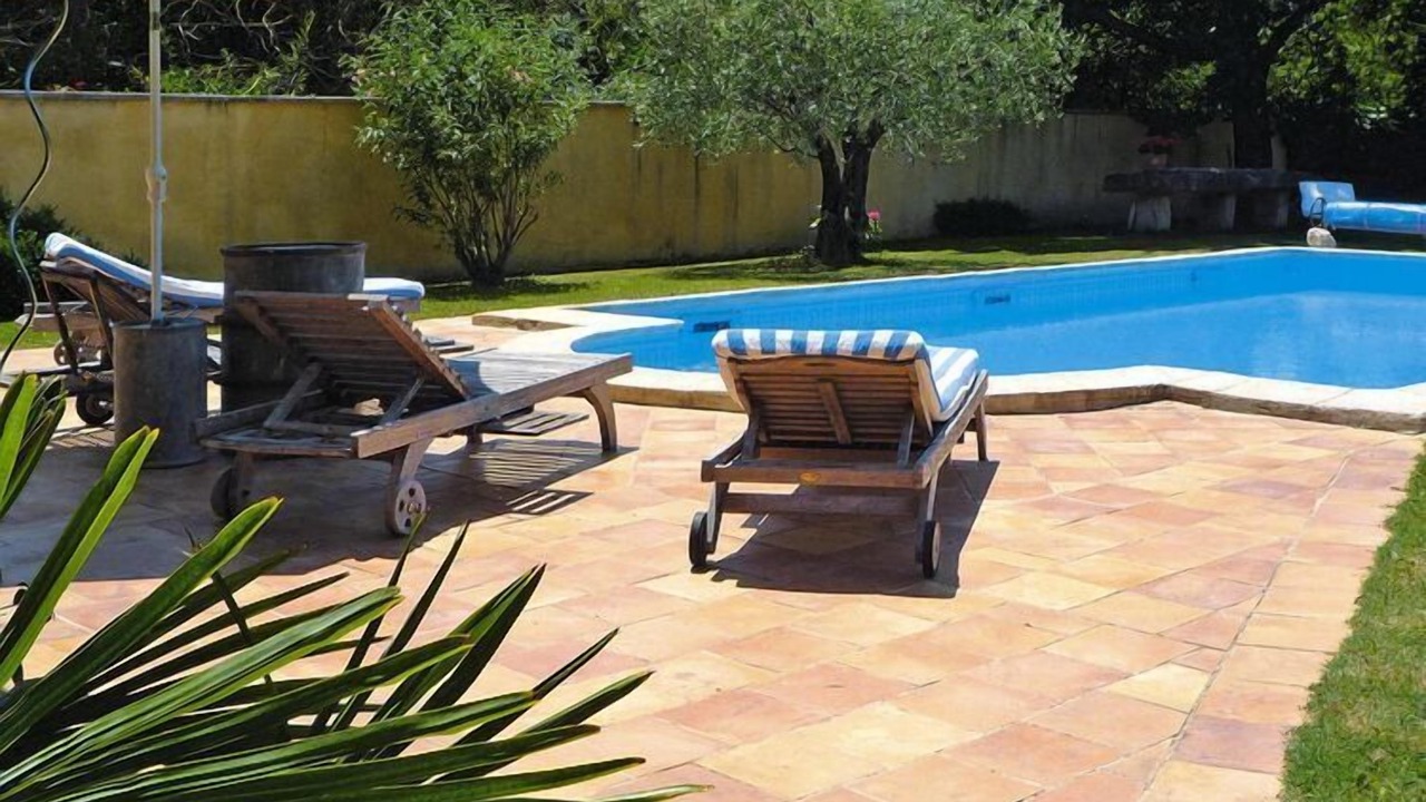 Photo of Outdoor in Noves