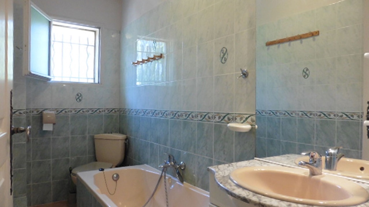 Photo of Bathroom in Beaucaire