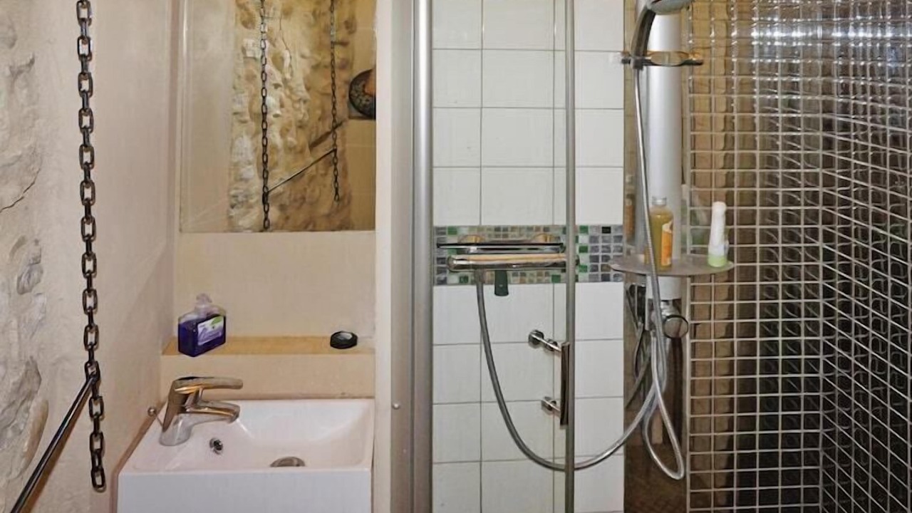 Photo of Bathroom in Sainte-Croix-du-Verdon