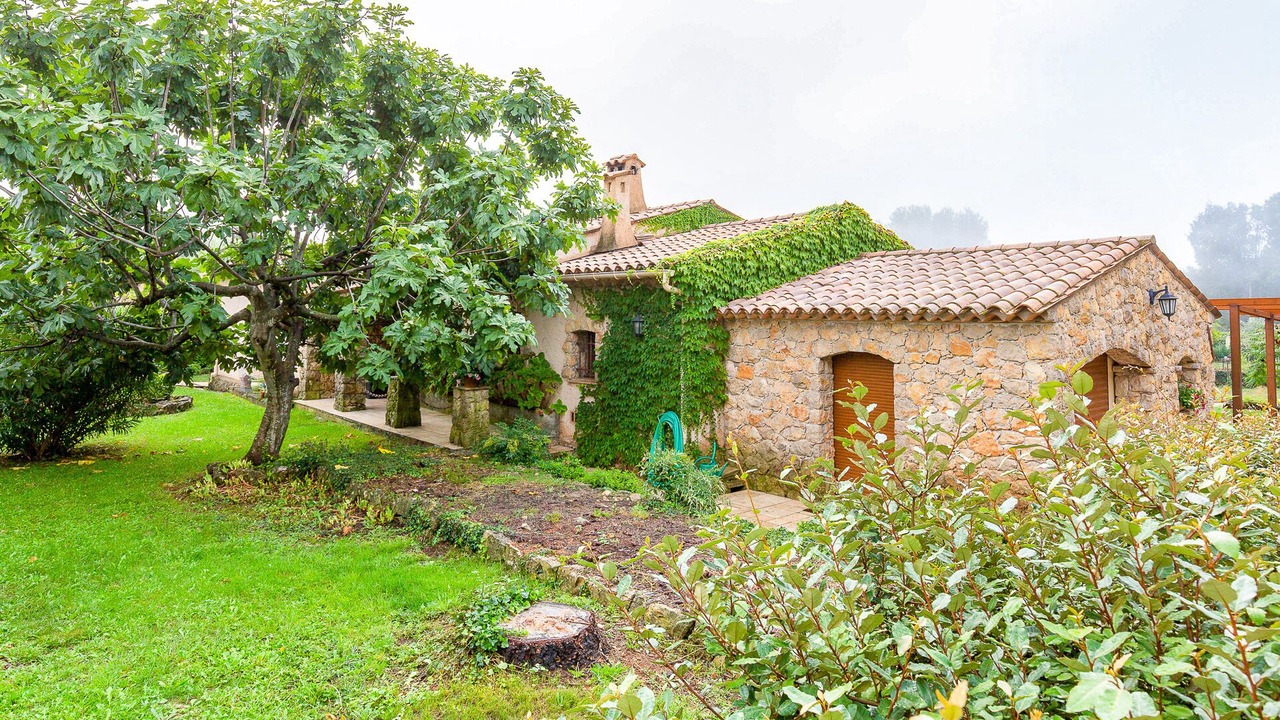 Photo of Outdoor in Saint-Cezaire-sur-Siagne