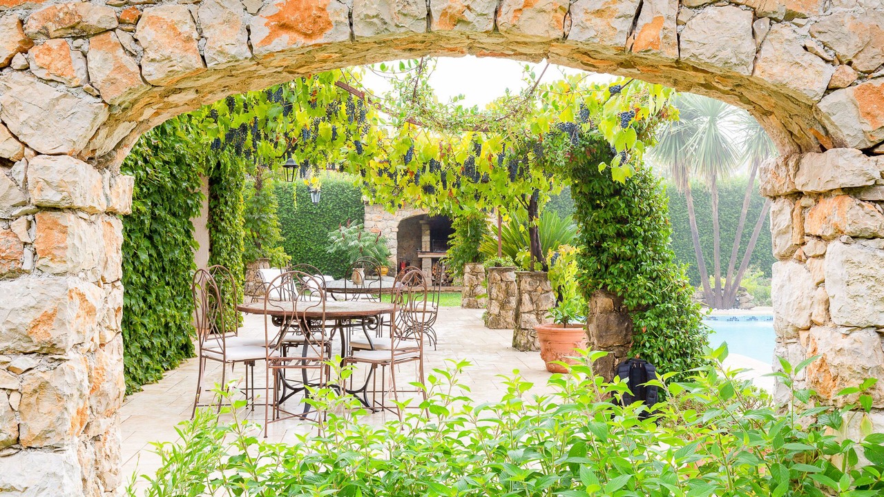 Photo of Outdoor in Saint-Cezaire-sur-Siagne