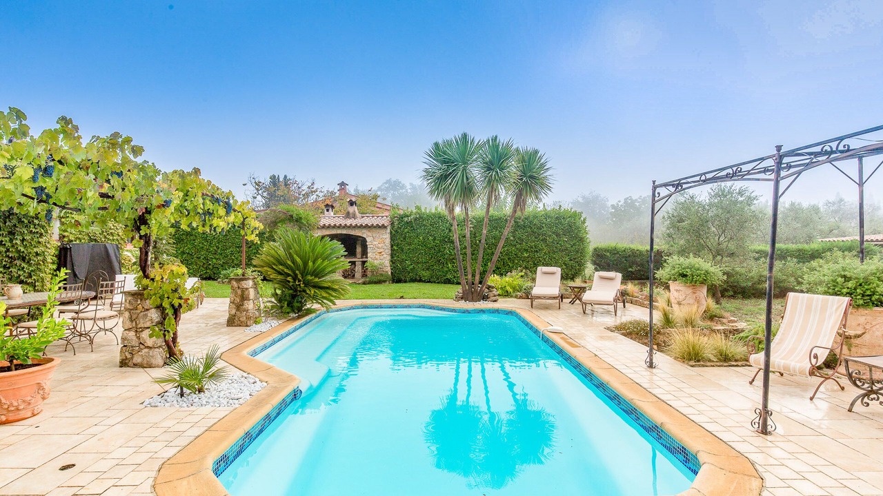 Photo of Outdoor in Saint-Cezaire-sur-Siagne