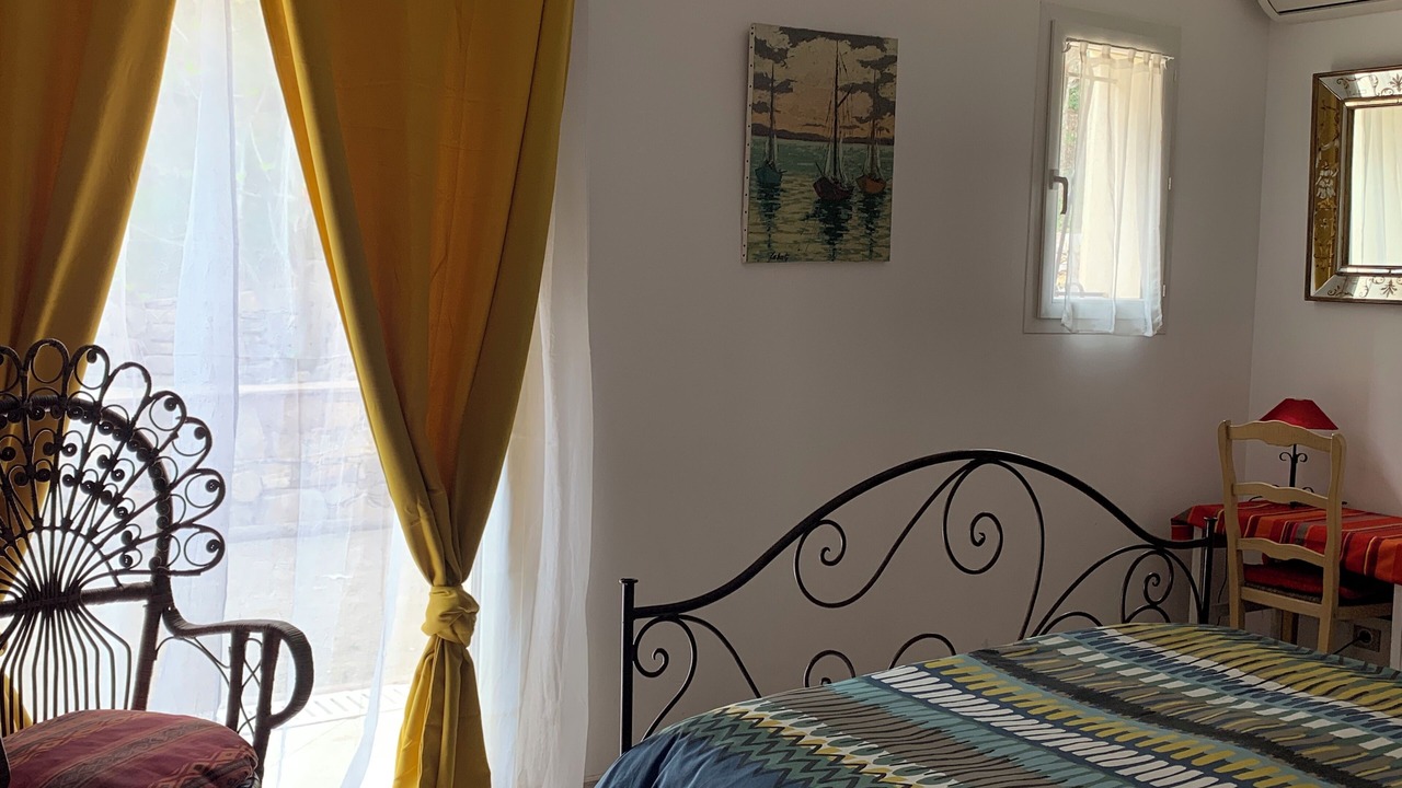 Photo of Bedroom in Taradeau