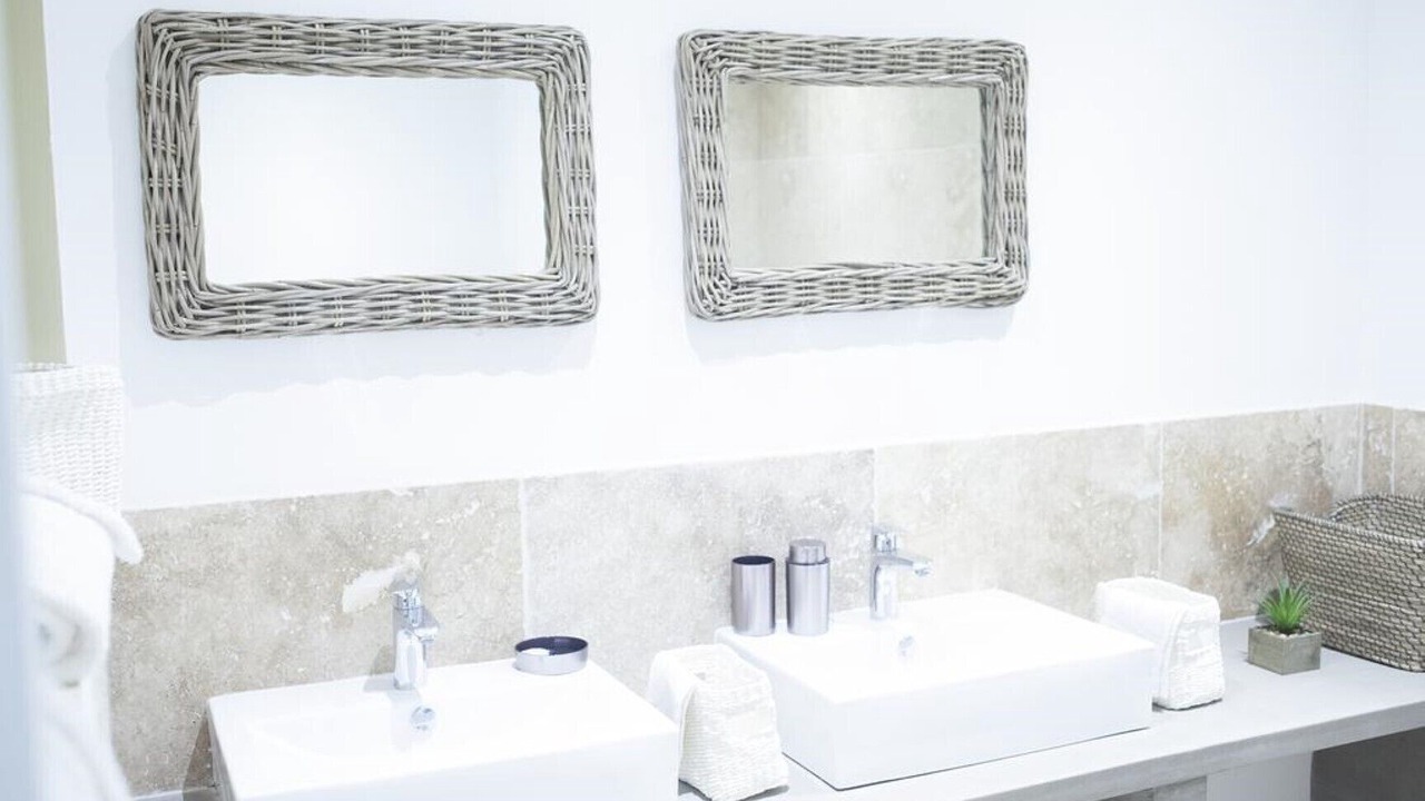 Photo of Bathroom in Venelles