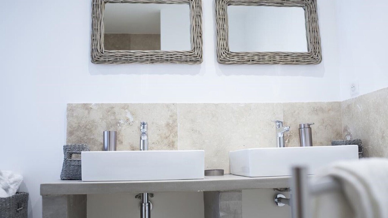 Photo of Bathroom in Venelles