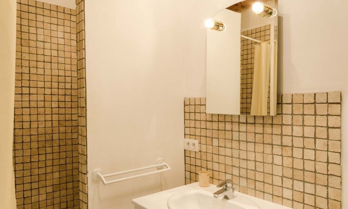 Photo of Bathroom in Saignon
