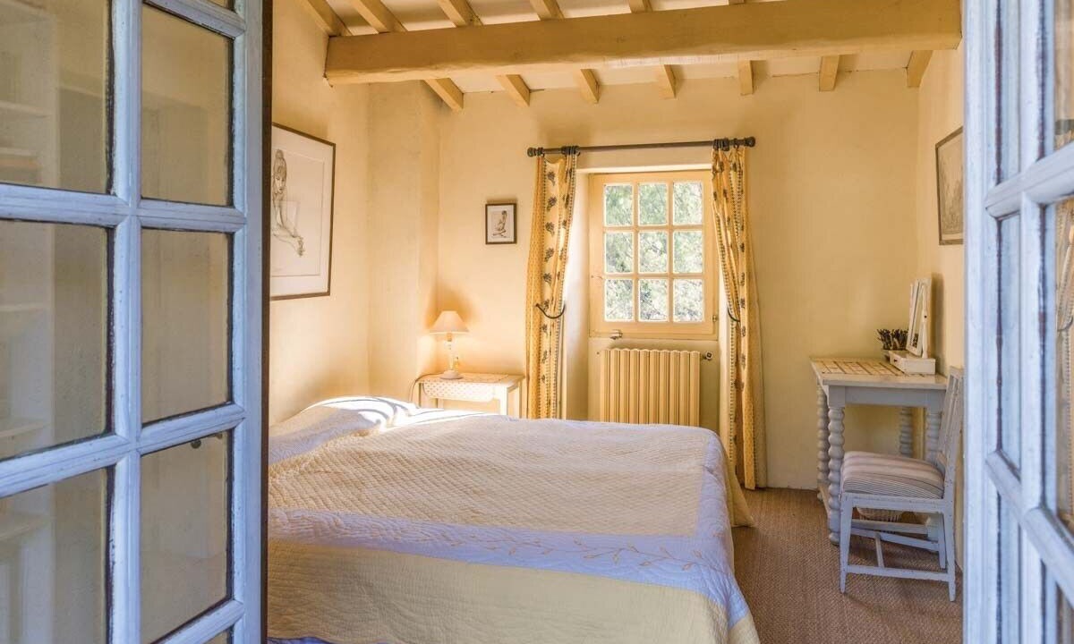 Photo of Bedroom in Saignon