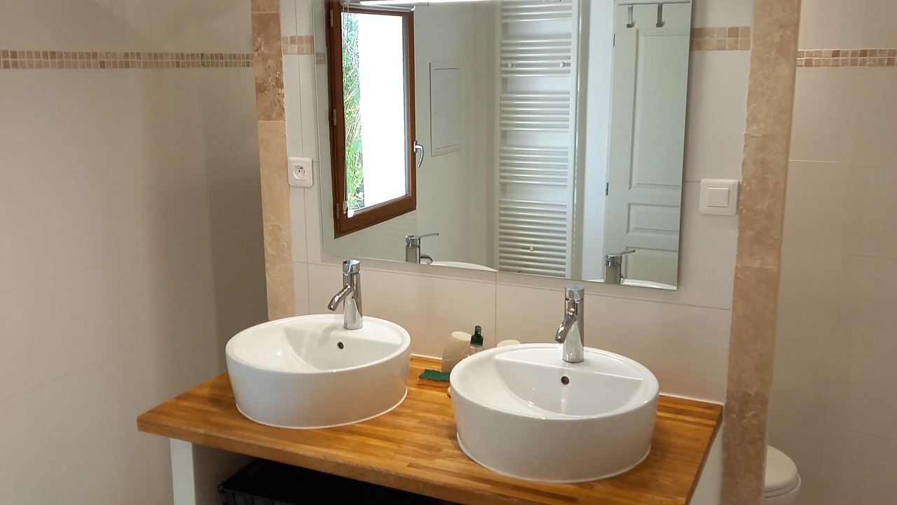 Photo of Bathroom in Saint-Martin-de-Castillon