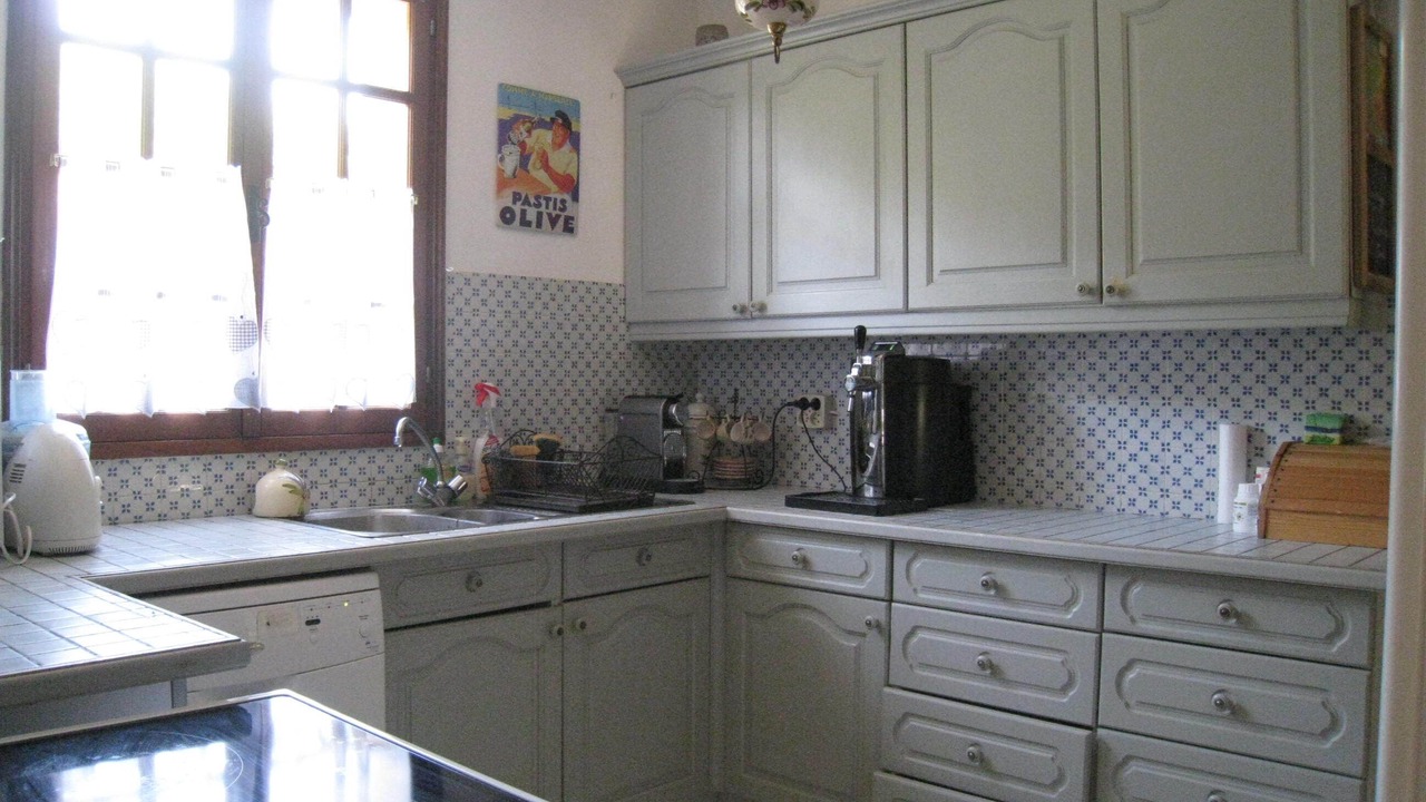 Photo of Kitchen in Saint-Martin-de-Castillon