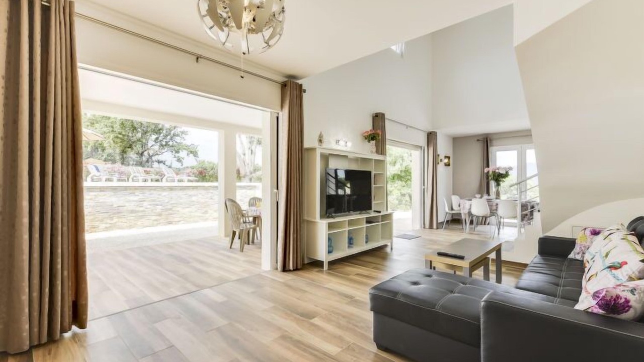 Photo of Livingroom in Cogolin