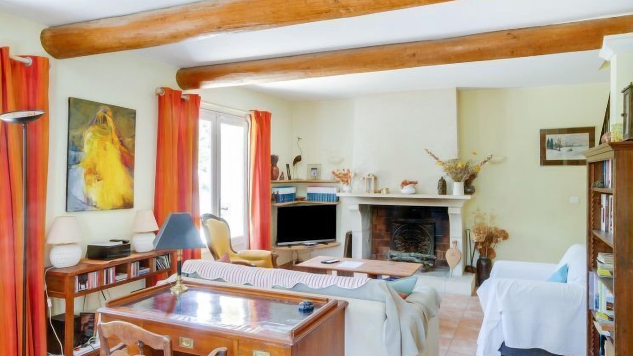 Photo of Livingroom in Saint-Martin-de-Castillon