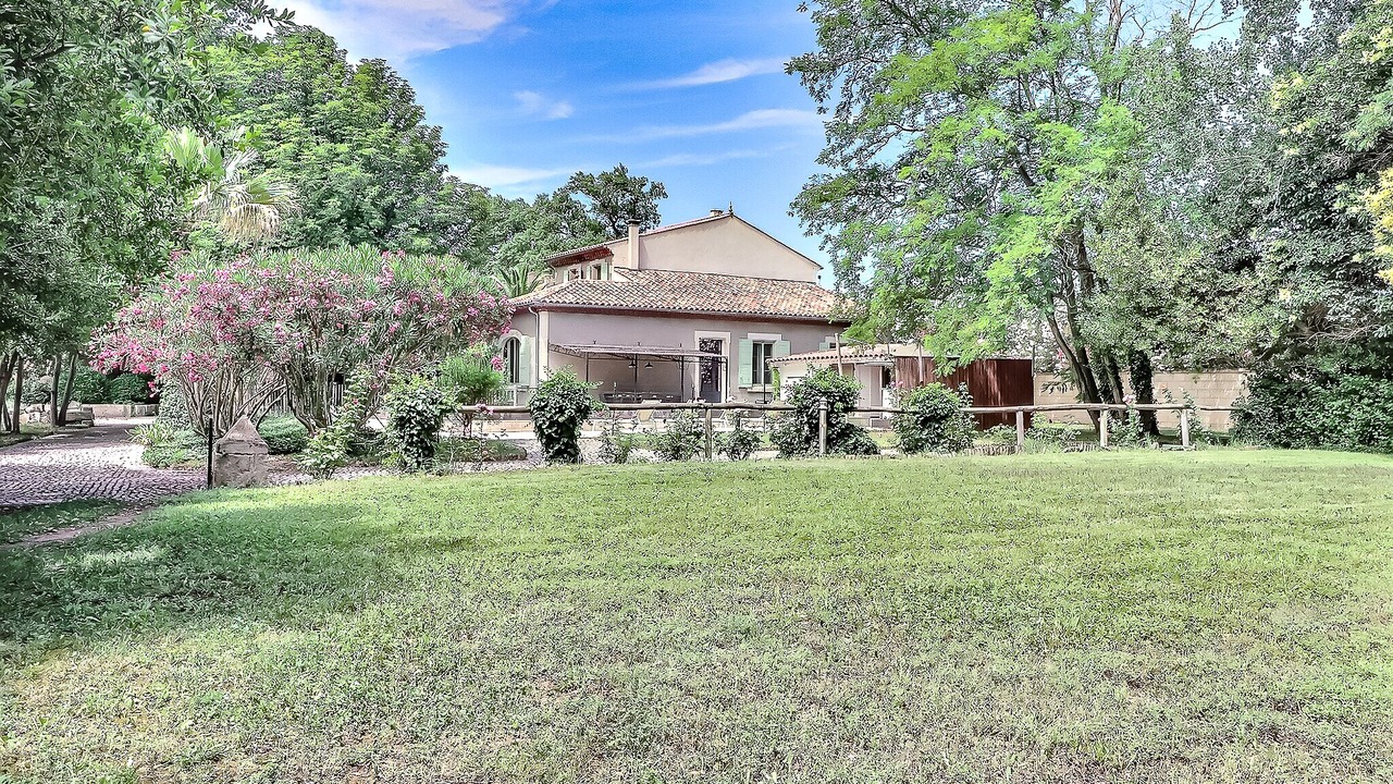 Photo of Outdoor in Beaucaire