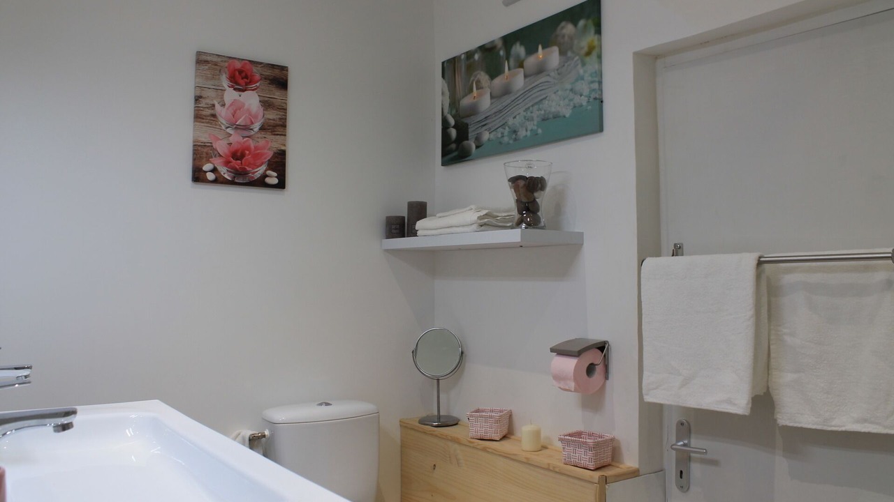 Photo of Bathroom in Caderousse
