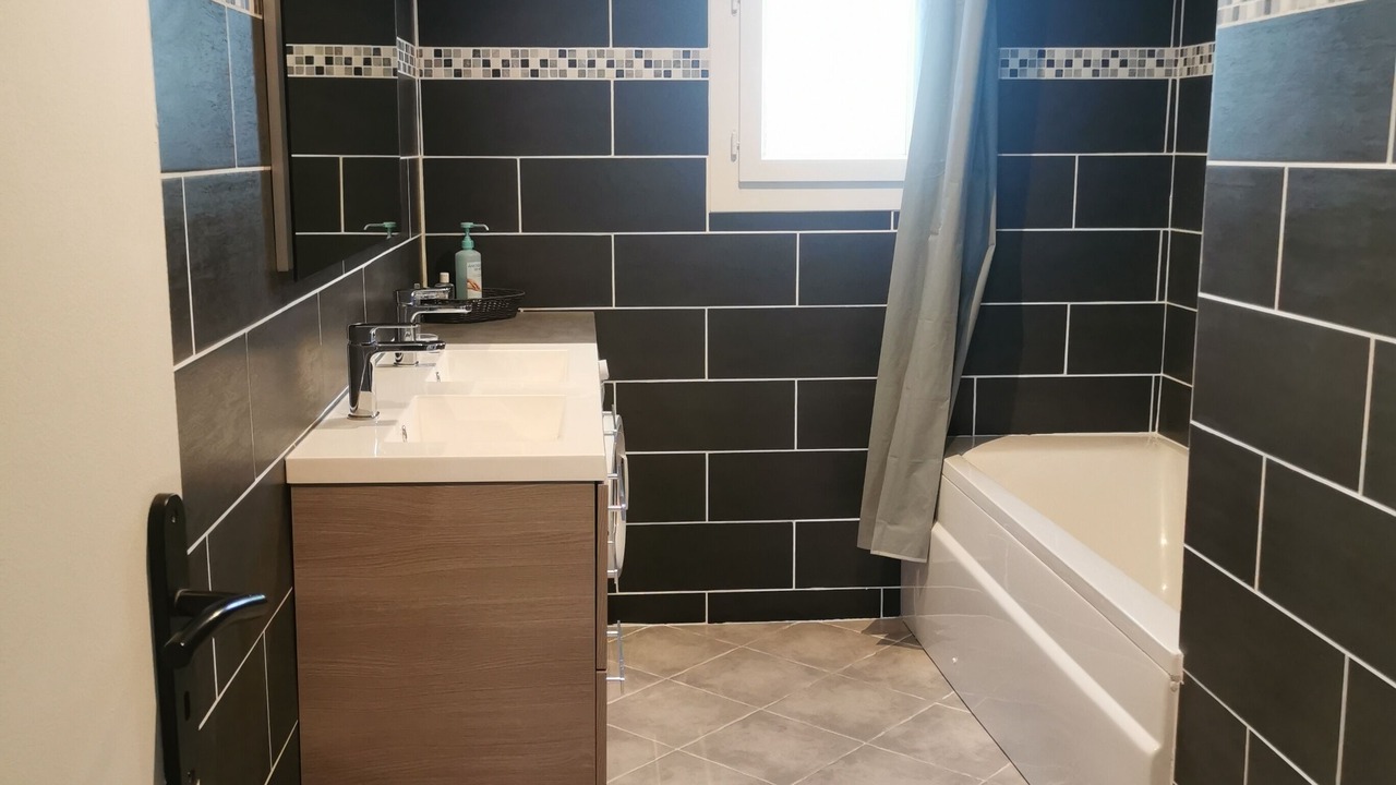 Photo of Bathroom in Courthezon