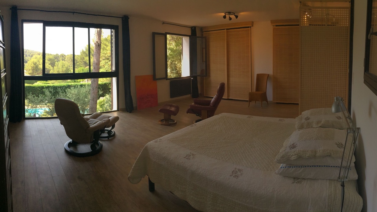 Photo of Bedroom in Pernes-les-Fontaines